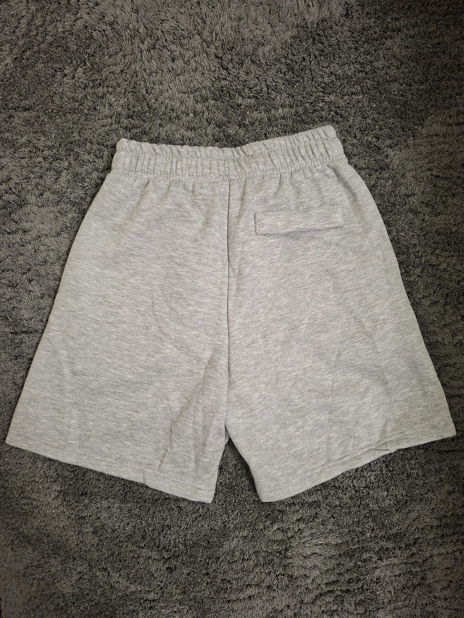 Corteiz pantalon corto gris talla S – photo 3